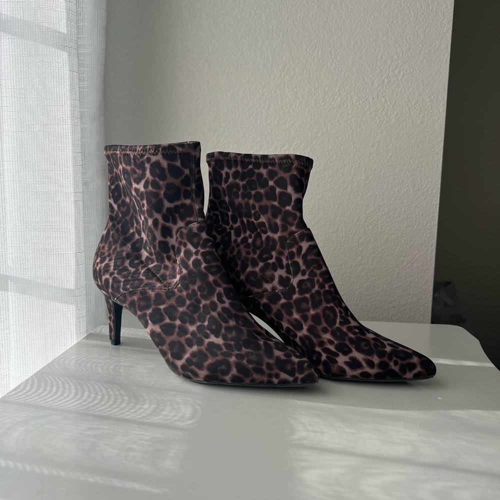 1901 Cheetah Heeled Boots